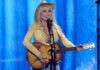 Dolly Parton: Hommagen von Rock-Musikern