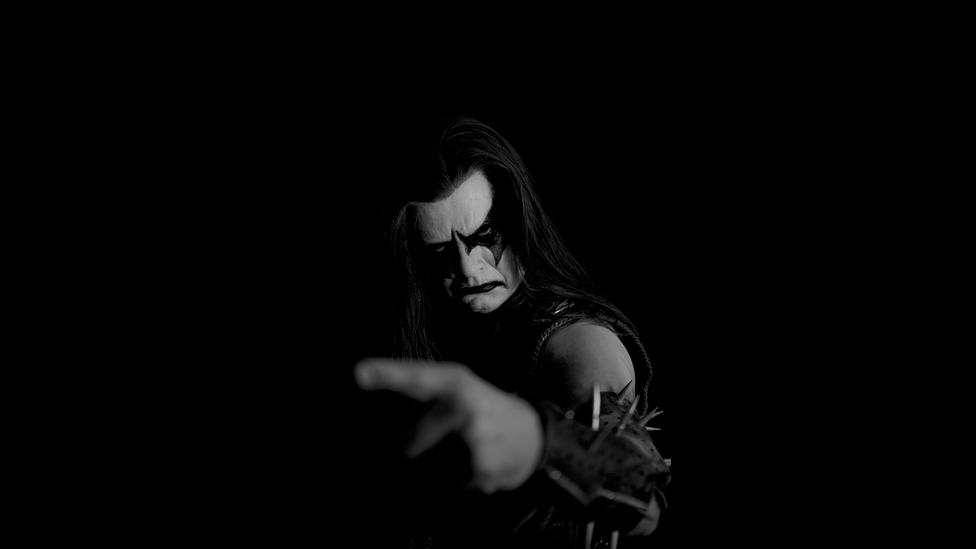 Demonaz im Interview zu WAR AGAINST ALL | The Last Chapter
