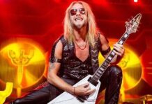 Richie Faulkner verteidigt Bands, die ohne Original-Line-up spielen