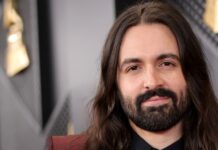 Macht Jay Weinberg bald solo Musik?