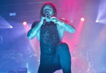 Tim Lambesis sieht sich als Opfer