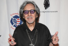 „Meine Stimme klingt noch wie die eines Vogels.“