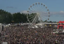 Liebesakt im Riesenrad, Polizei sucht Pärchen