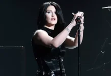 Courtney LaPlante wirft gewalttätigen Fan aus Konzert
